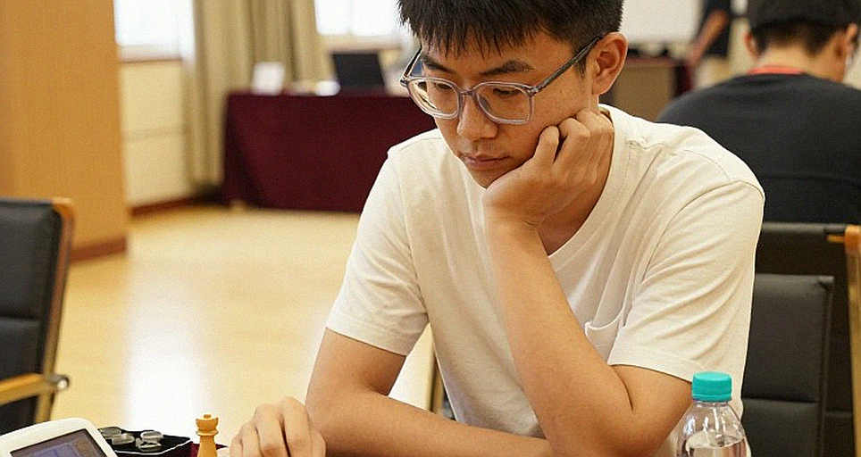 Giải Cờ Vua Toàn Cầu 2026: Carlsen Trở Lại, Ấn Độ Tỏa Sáng Giữa Lịch Thi Đấu Chồng Chéo