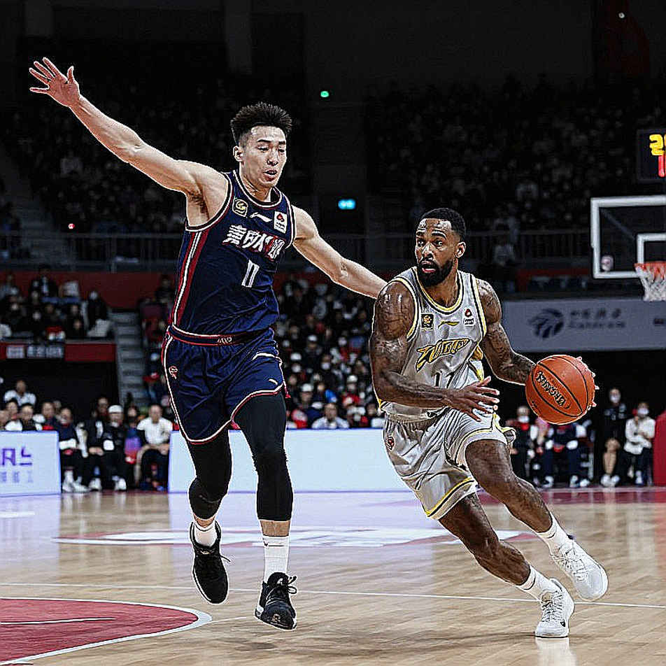 Bốn điểm ở Milan: Olimpia vượt Trieste 83-79 và cái giá của một tuần nén chặt Bốn điểm ở Milan: Olimpia vượt Trieste 83-79 và cái giá của một tuần nén chặt