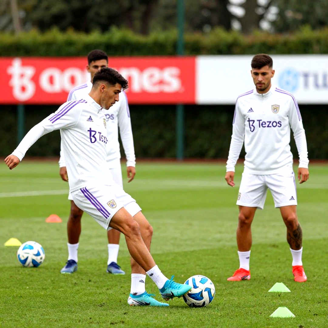 Đồng Nai FC trước CA Hà Nội: một mũi nhọn, một hàng thủ khuyết và khoảng cách chiều sâu đội hình Đồng Nai FC trước CA Hà Nội: một mũi nhọn, một hàng thủ khuyết và khoảng cách chiều sâu đội hình