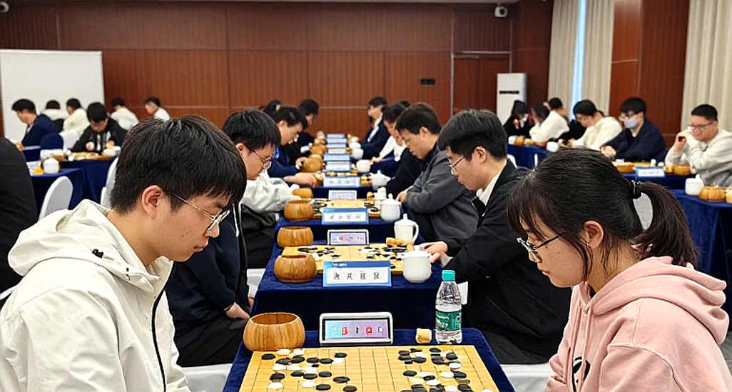 Carlsen tái xuất tại Global Chess League 2026: Màn đọ sức 1 triệu USD trước thềm Olympiad Carlsen tái xuất tại Global Chess League 2026: Màn đọ sức 1 triệu USD trước thềm Olympiad
