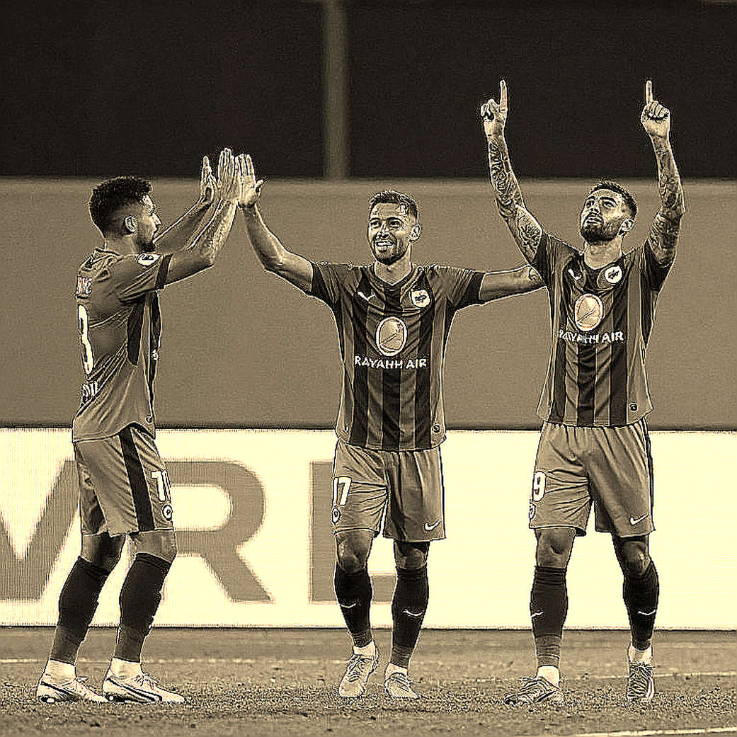 Hai Santiago và bầu không khí loãng: Nhịp đập chưa thành hình ở Club América