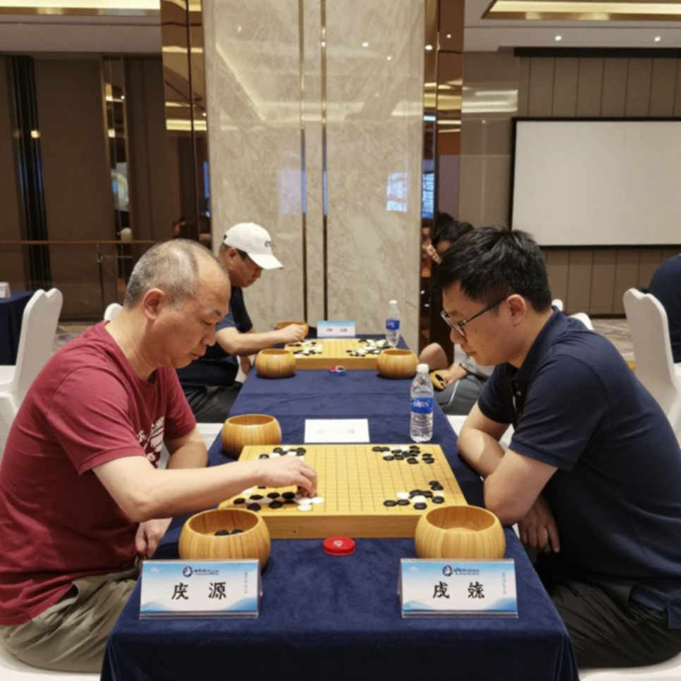 Nước cờ 9...a5 và cú lừa mang tên 'ChessMom': Khi cờ vua đỉnh cao bị đóng gói bằng chiêu trò tiếp thị