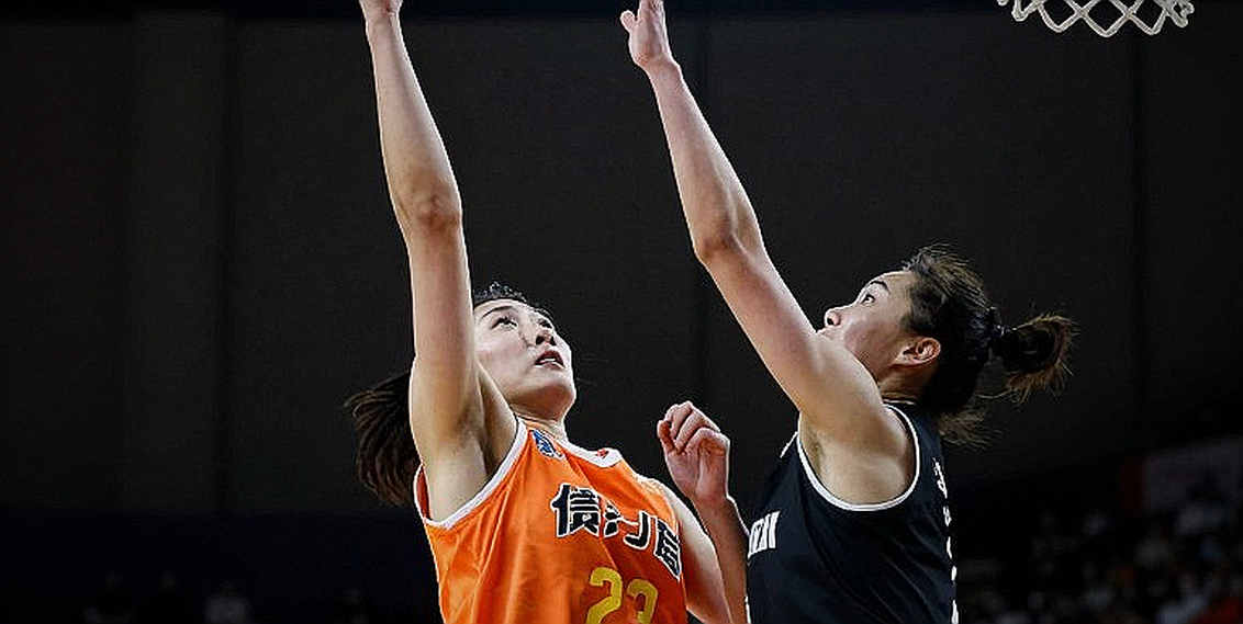 V-League 2026/27 mở màn: Luật IFAB mới và 'cơn khát' ngoại binh tạo ra cuộc chơi hai tốc độ